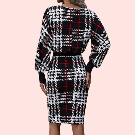 Grete – Elegantes Bodycon-Kleid im Hahnentritt-Karomuster